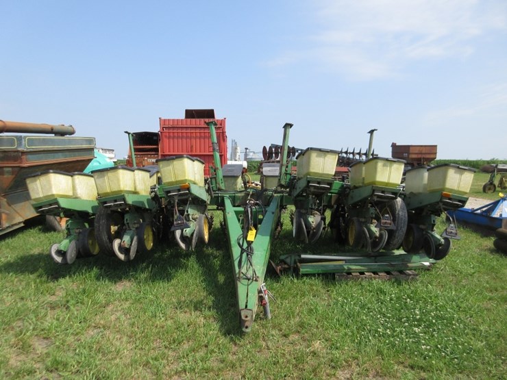 john-deere-7000-image-10