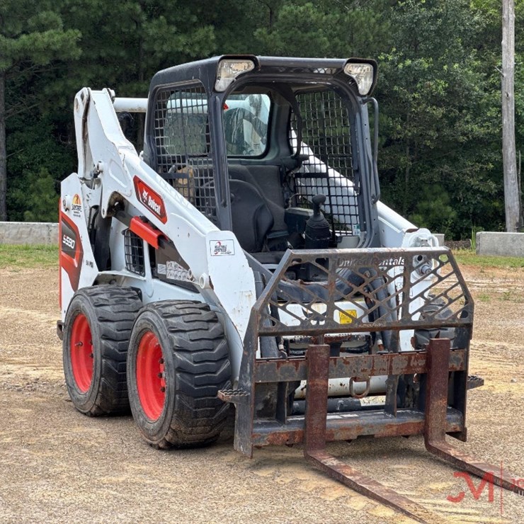 2022 BOBCAT S590