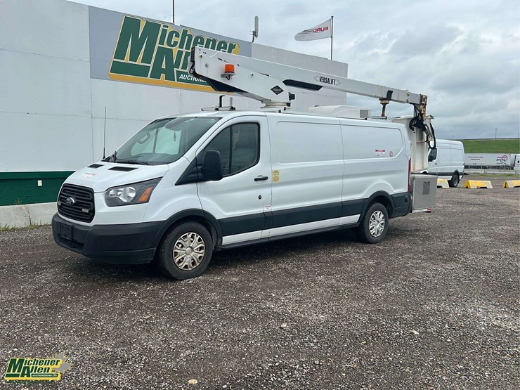 2019-ford-transit-image-1