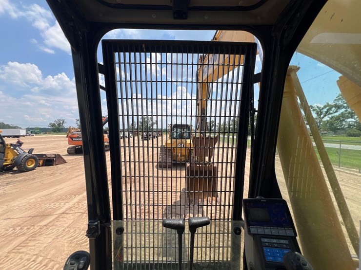 2019-komatsu-pc290-lc-11-image-43