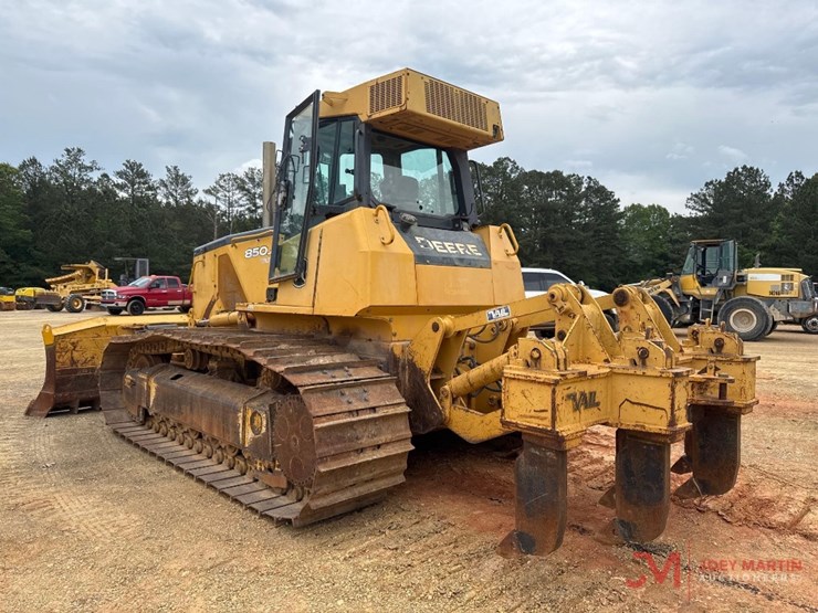 2010-deere-850j-image-3