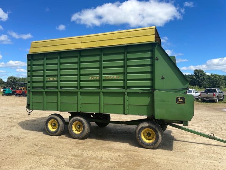 john-deere-716a-image-4