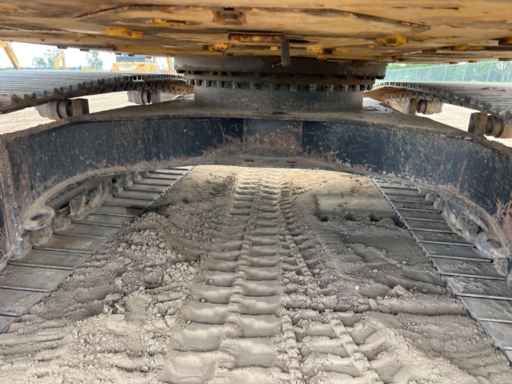 2015-caterpillar-326fl-image-24