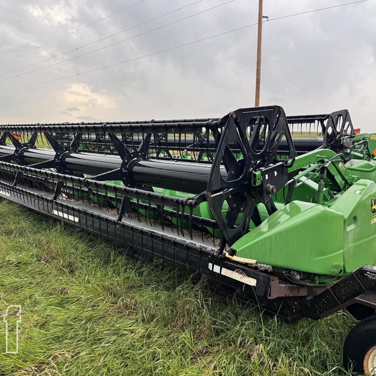 JOHN DEERE 635F
