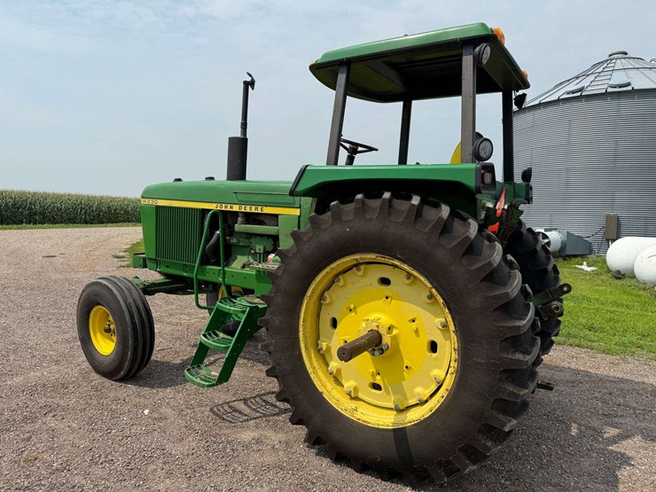 1977-john-deere-4230-image-4