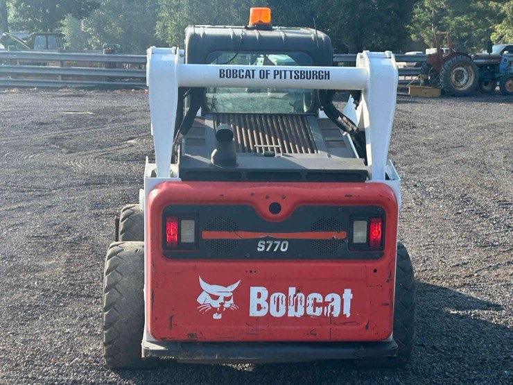 2019-bobcat-s770-image-3