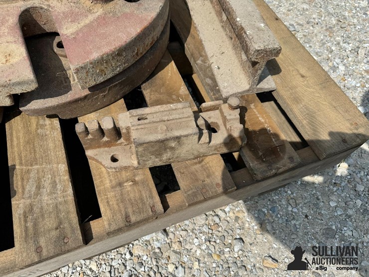 cast-iron-rear-wheel-weights-&-farm-support-image-12