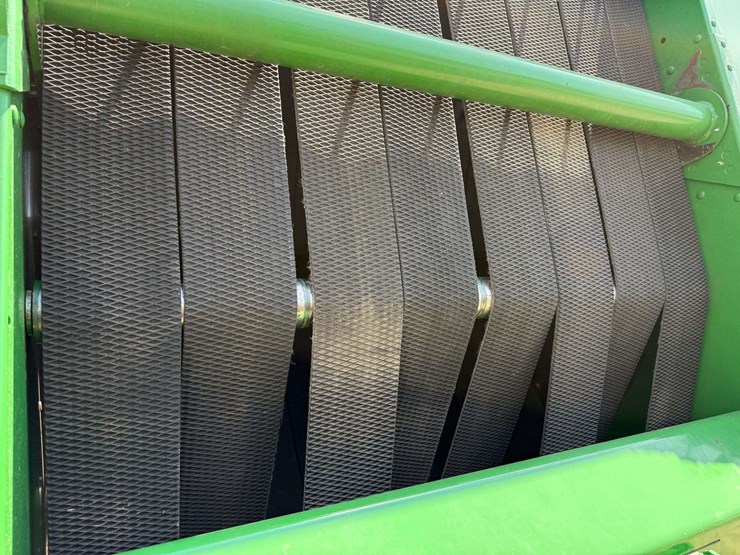 2006-john-deere-567-image-8