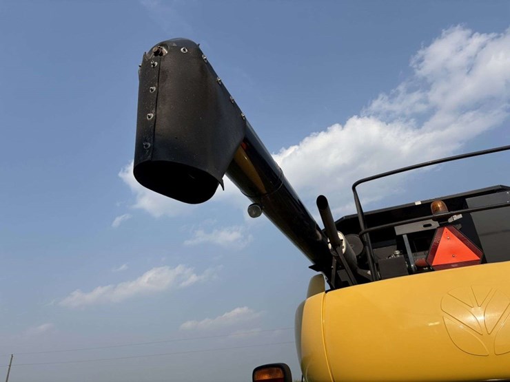 2003-new-holland-cr960-image-56