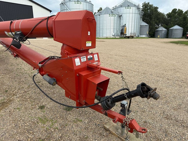 2012-farm-king-1370-image-3