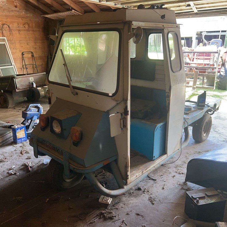 Cushman Truck