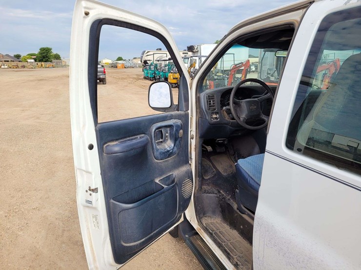1998-chevrolet-express-3500-image-5