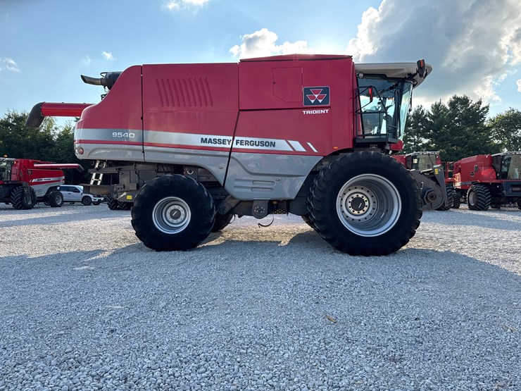 2012-massey-ferguson-9540-image-7
