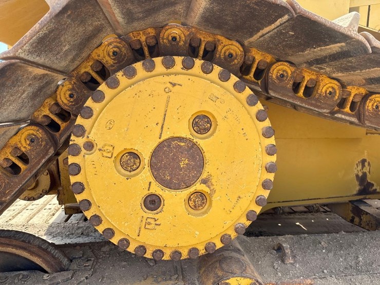 caterpillar-d6t-lgp-image-16