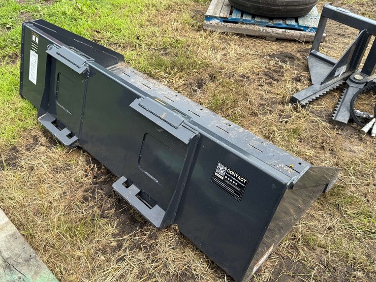 wolverine-78”-wide-bucket,-skid-loader-mount-image-5