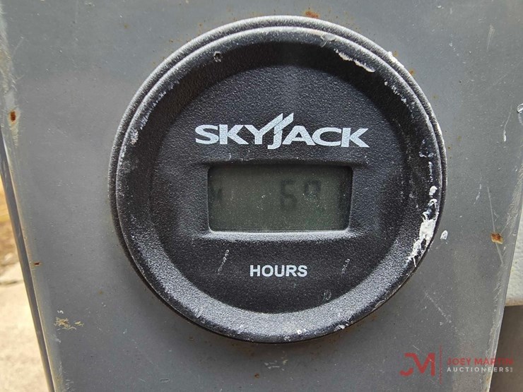 2017-skyjack-sj16-image-15