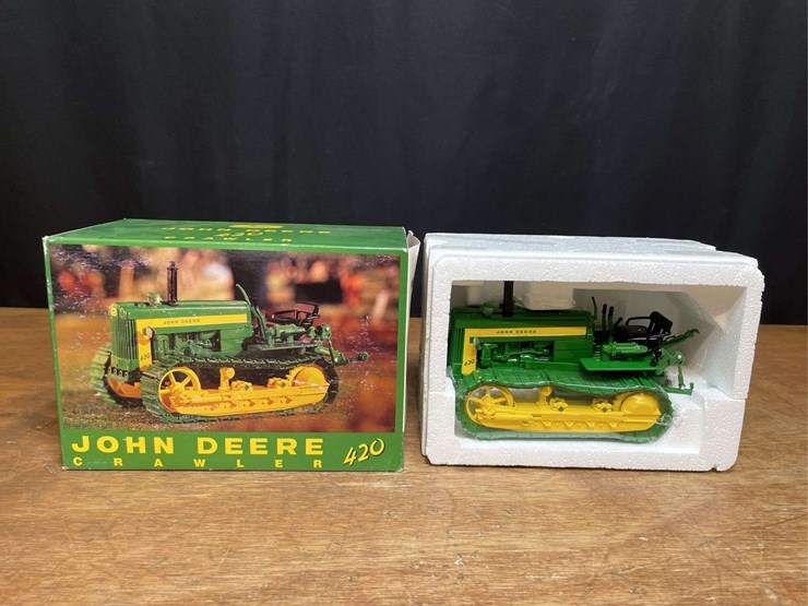 1/16-john-deere-420-crawler-1998-plow-city-nib-ertl-image-1