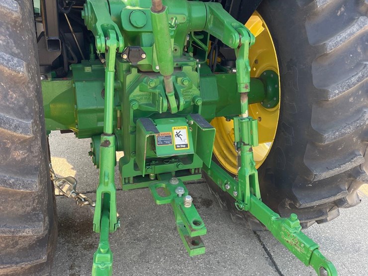 2015-john-deere-6115d-image-8