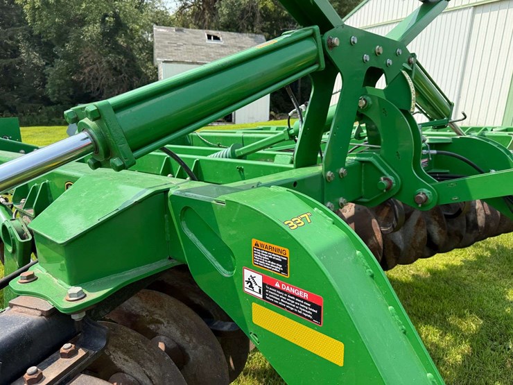 2013-john-deere-2623-image-41