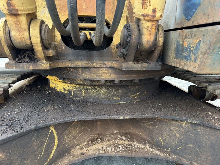 komatsu-pc150-image-19