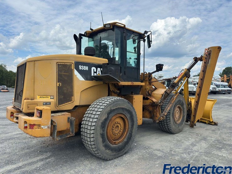 caterpillar-938h-image-3