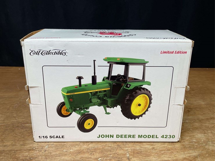 1/16-john-deere-4230-2004-wisconsin-nib-ertl-image-15