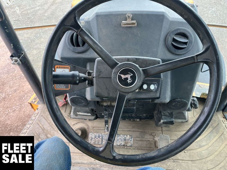 2014-deere-410k-image-3