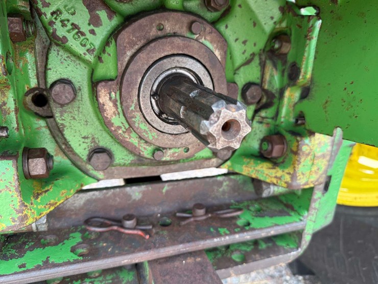 1977-john-deere-4230-image-23