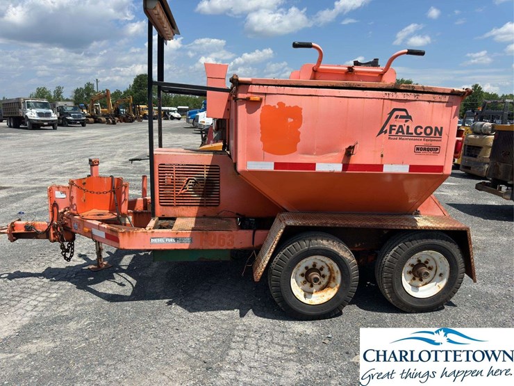 2009-falcon-t/a-portable-asphalt-trailer-image-6