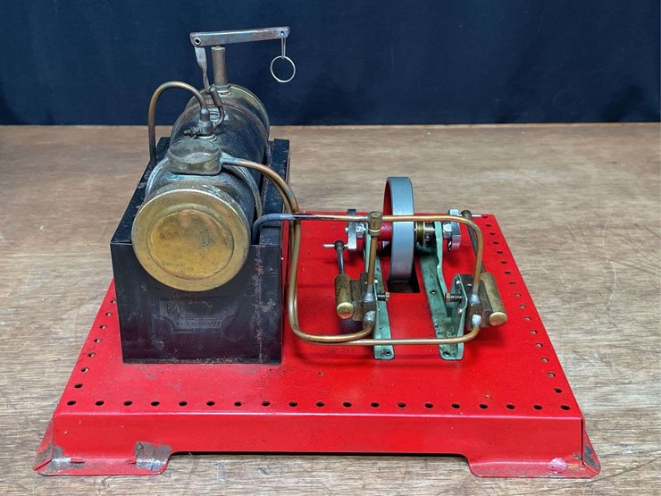 steam-engine-nib-mamod-image-3