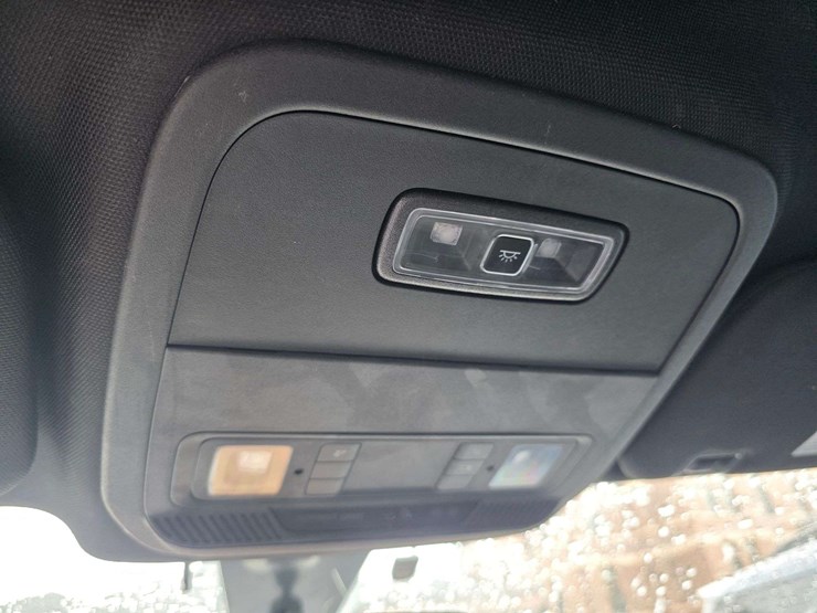 2021-ford-explorer-image-13