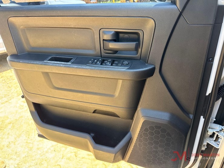 2019-dodge-ram-1500-image-29