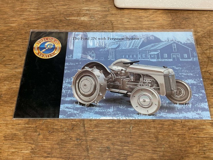 1/16-ford-2n-precision-nib-ertl-image-2