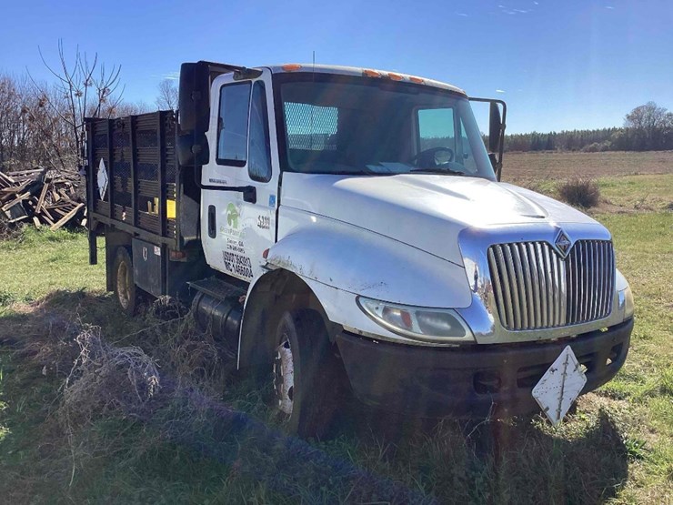 2003-international-durastar-4300-image-3