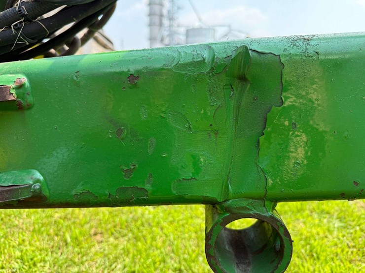 2013-john-deere-2623-image-11