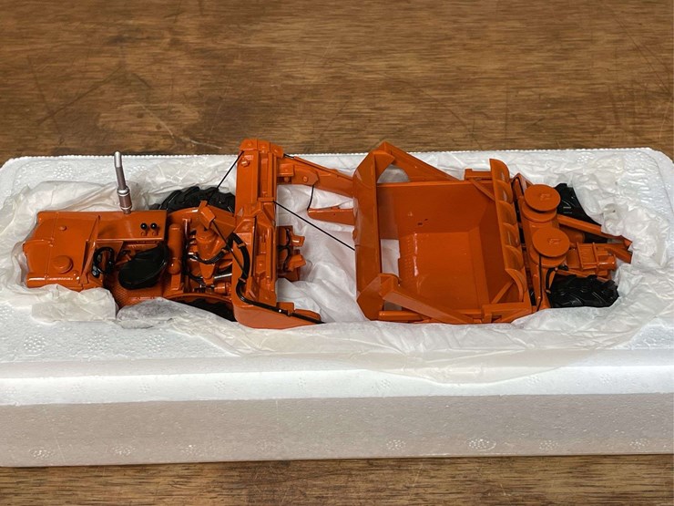 1/50-ac-ts-300-scraper-2007-nttc-nib-1st-gear-image-5
