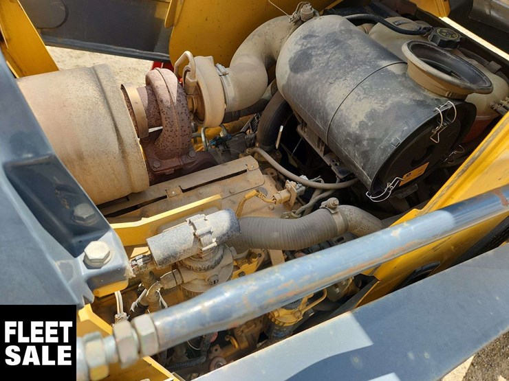 2013-deere-410k-image-22