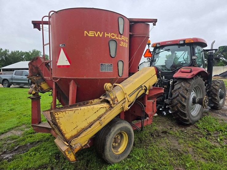 new-holland-355-image-7