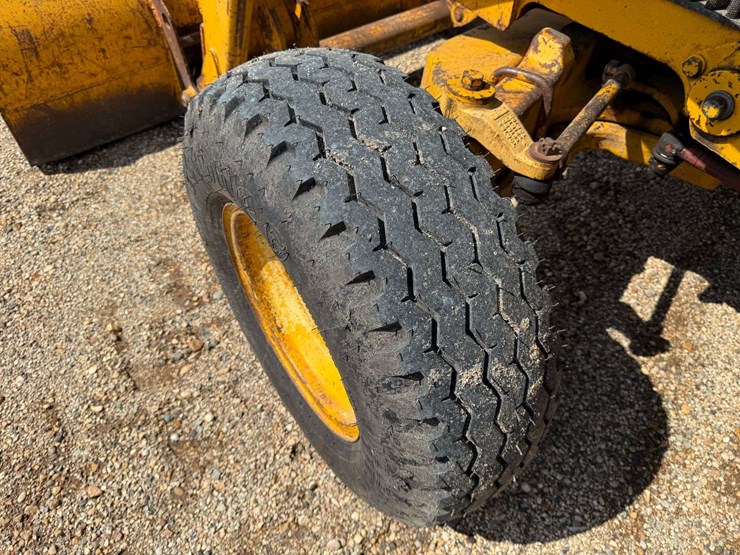 john-deere-310d-image-14