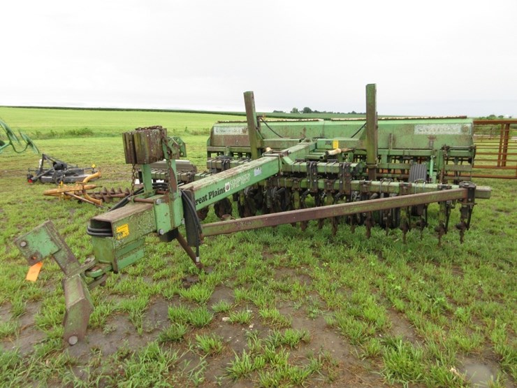 great-plains-grain-drill-image-1