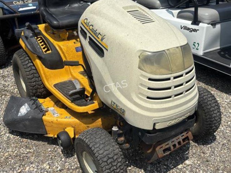 cub-cadet-lt1042-image-2