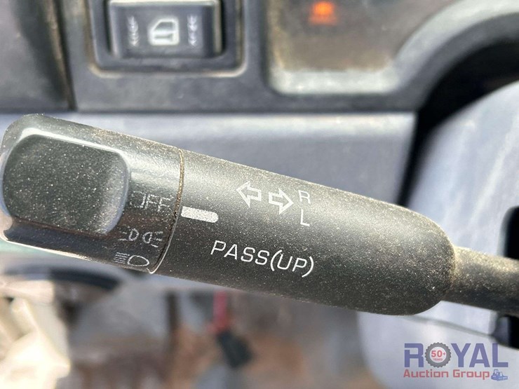 2007-mitsubishi-fuso-fe84d-image-21