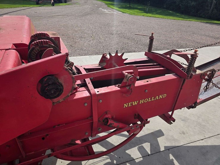 new-holland-268-image-19