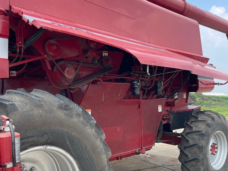 2002-case-ih-2366-image-40