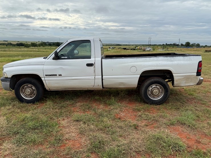 #63-•-1999-ram-2500-image-2