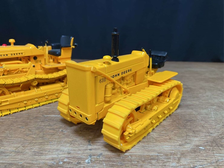 (2)-1/16-john-deere-1010-+-430-crawlers-ertl-image-3