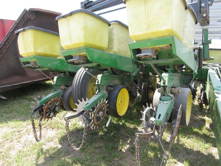 john-deere-750-image-12