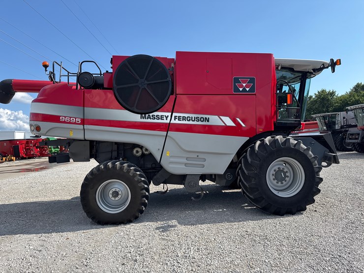 massey-ferguson-9695-image-7