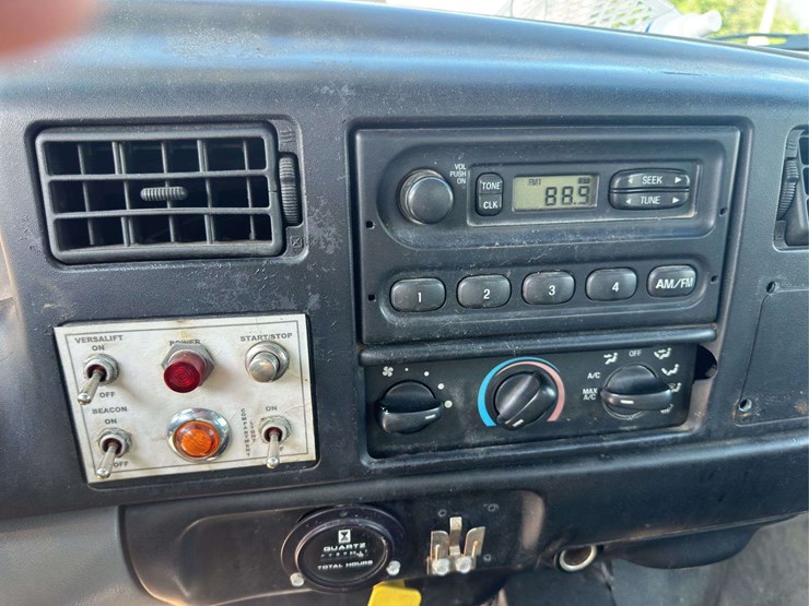 2000-ford-f-750-s/a-bucket-truck-with-versalift-boom-image-20