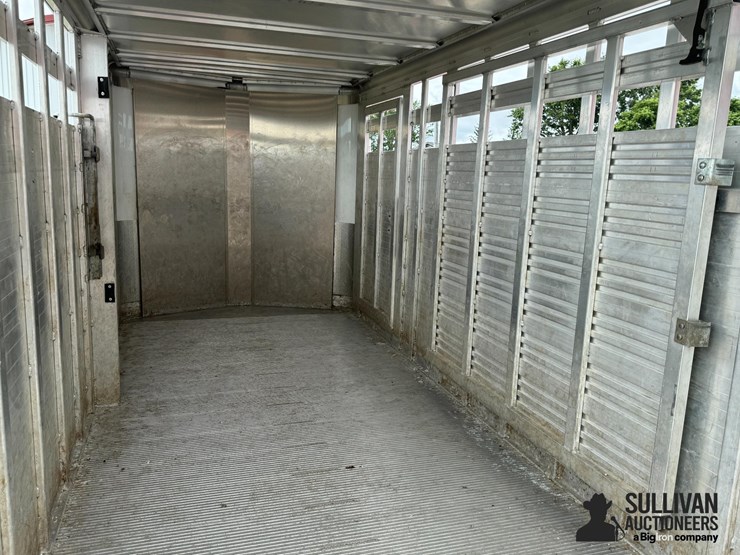 2015-travalong-16'-aluminum-t/a-livestock-trailer-image-15